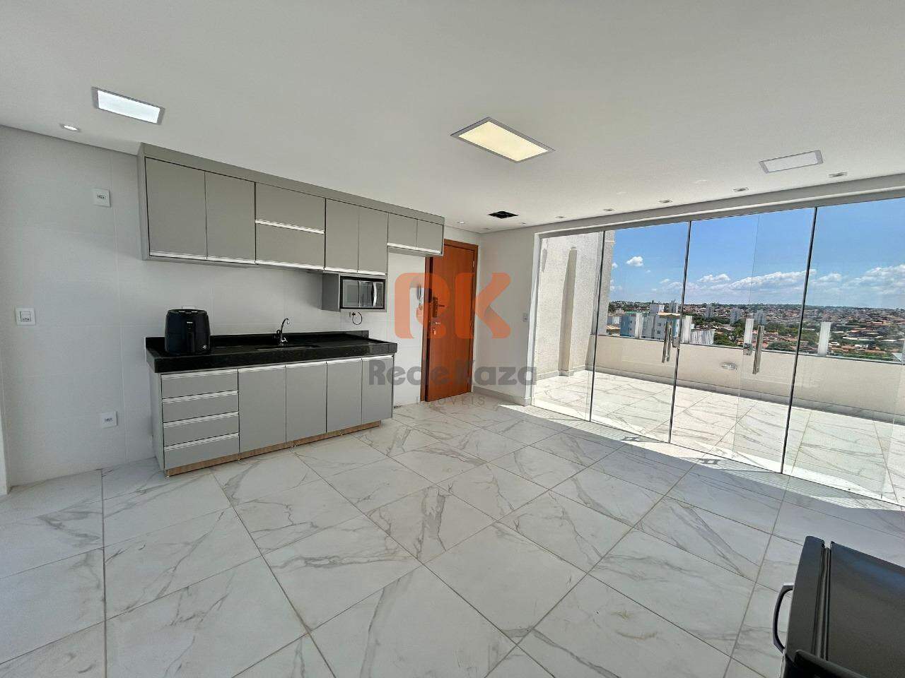 Cobertura à venda no Santa Mônica: 