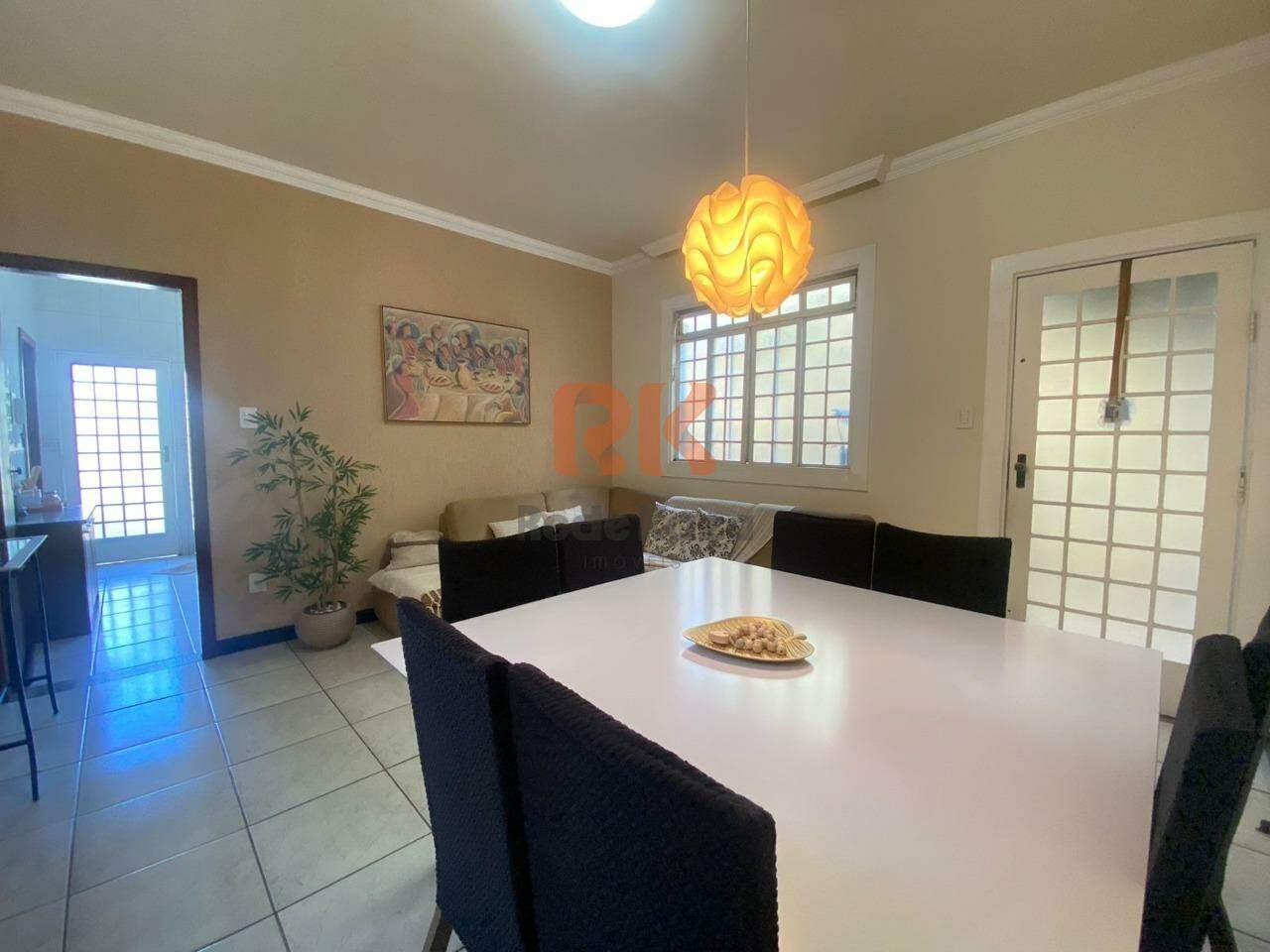 Casa à venda no Serrano: 