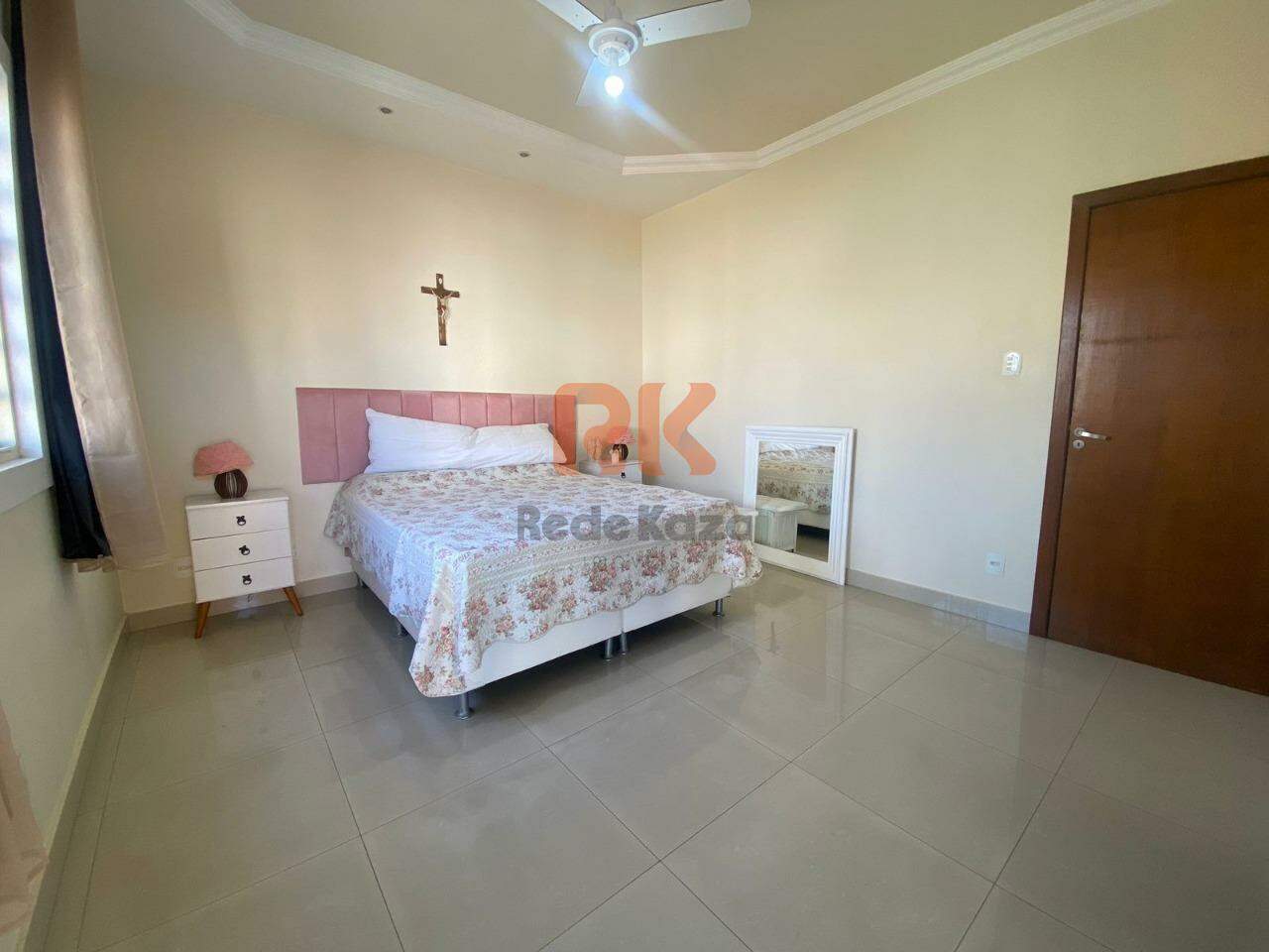 Casa à venda no Serrano: 