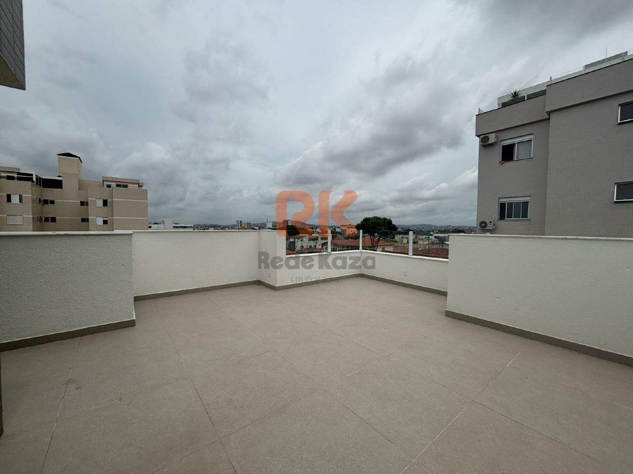 Cobertura à venda no Itapoã: 