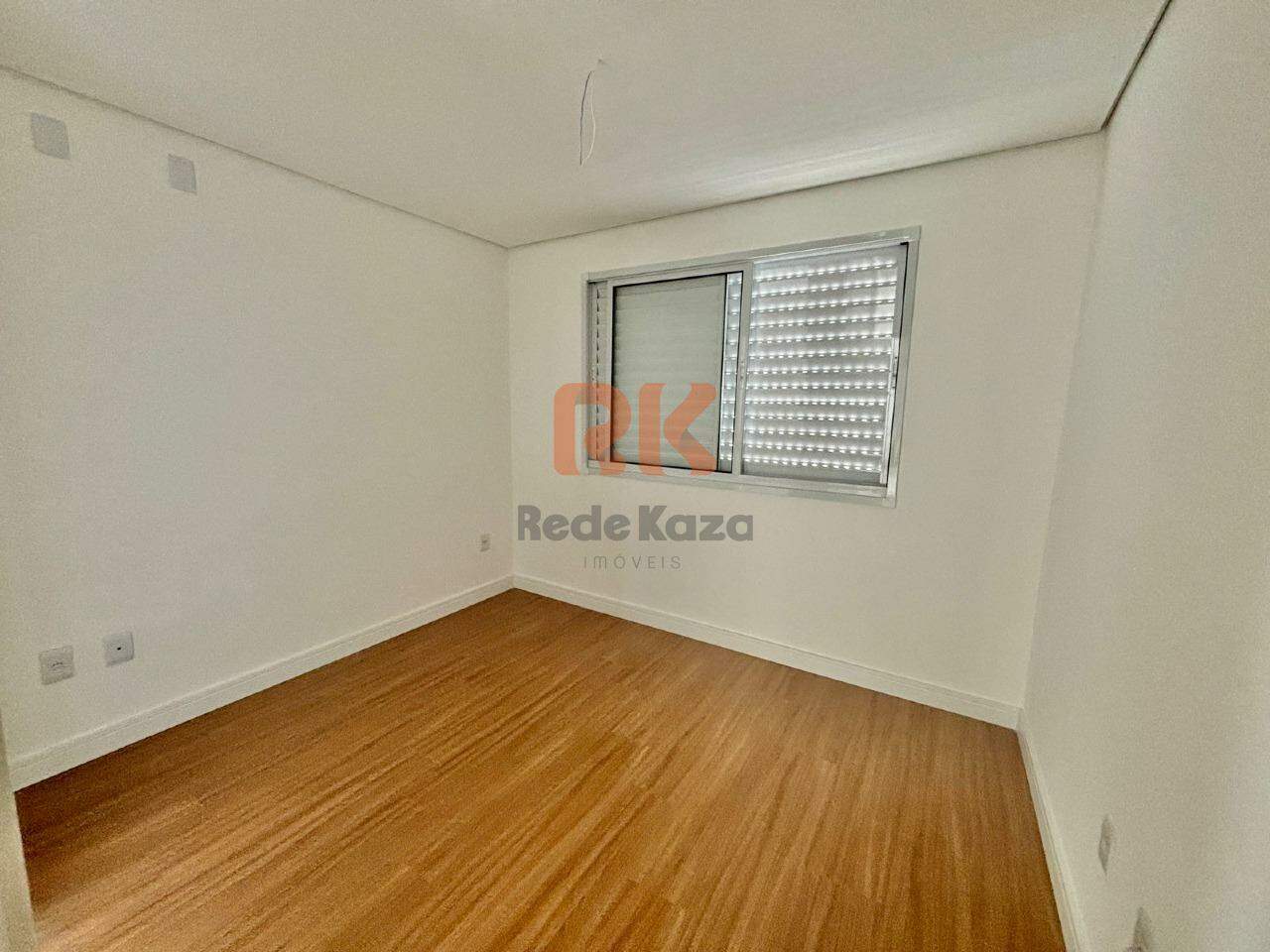 Cobertura à venda no Itapoã: 