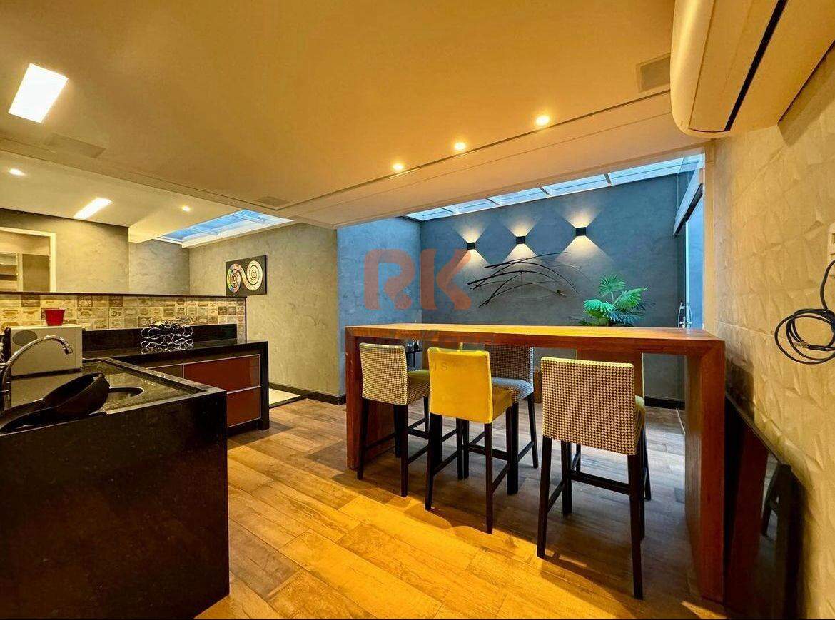 Área privativa à venda no Castelo: 