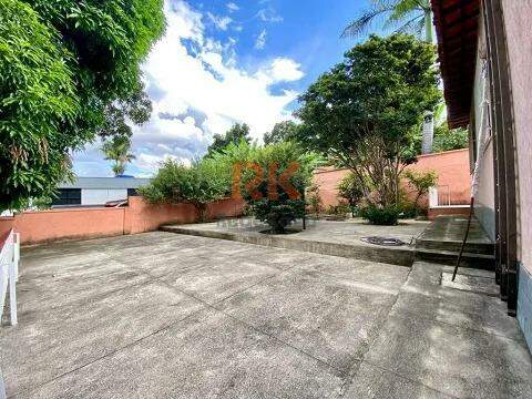 Casa comercial para aluguel no São Luiz: 