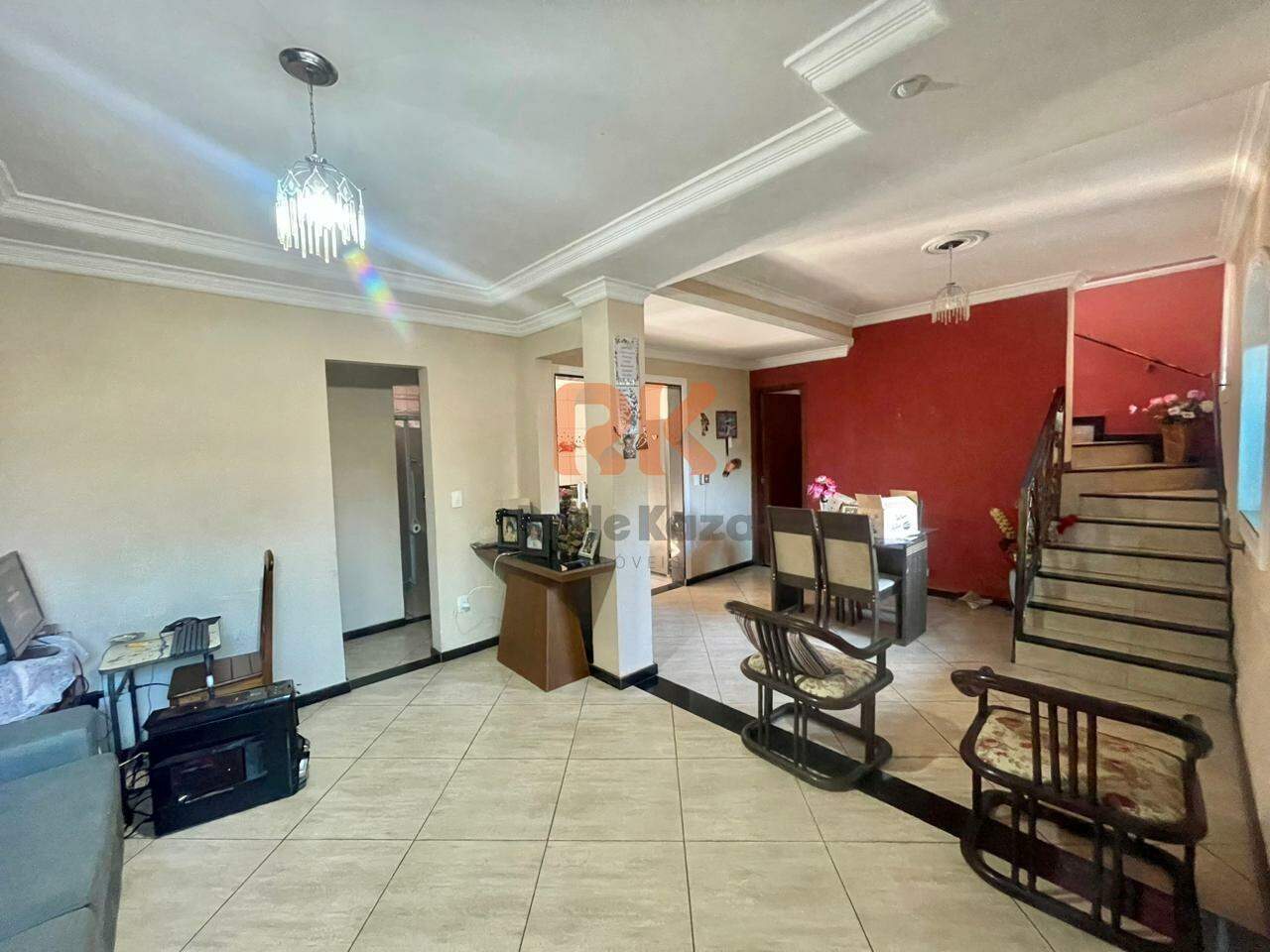 Casa para aluguel no Trevo: 