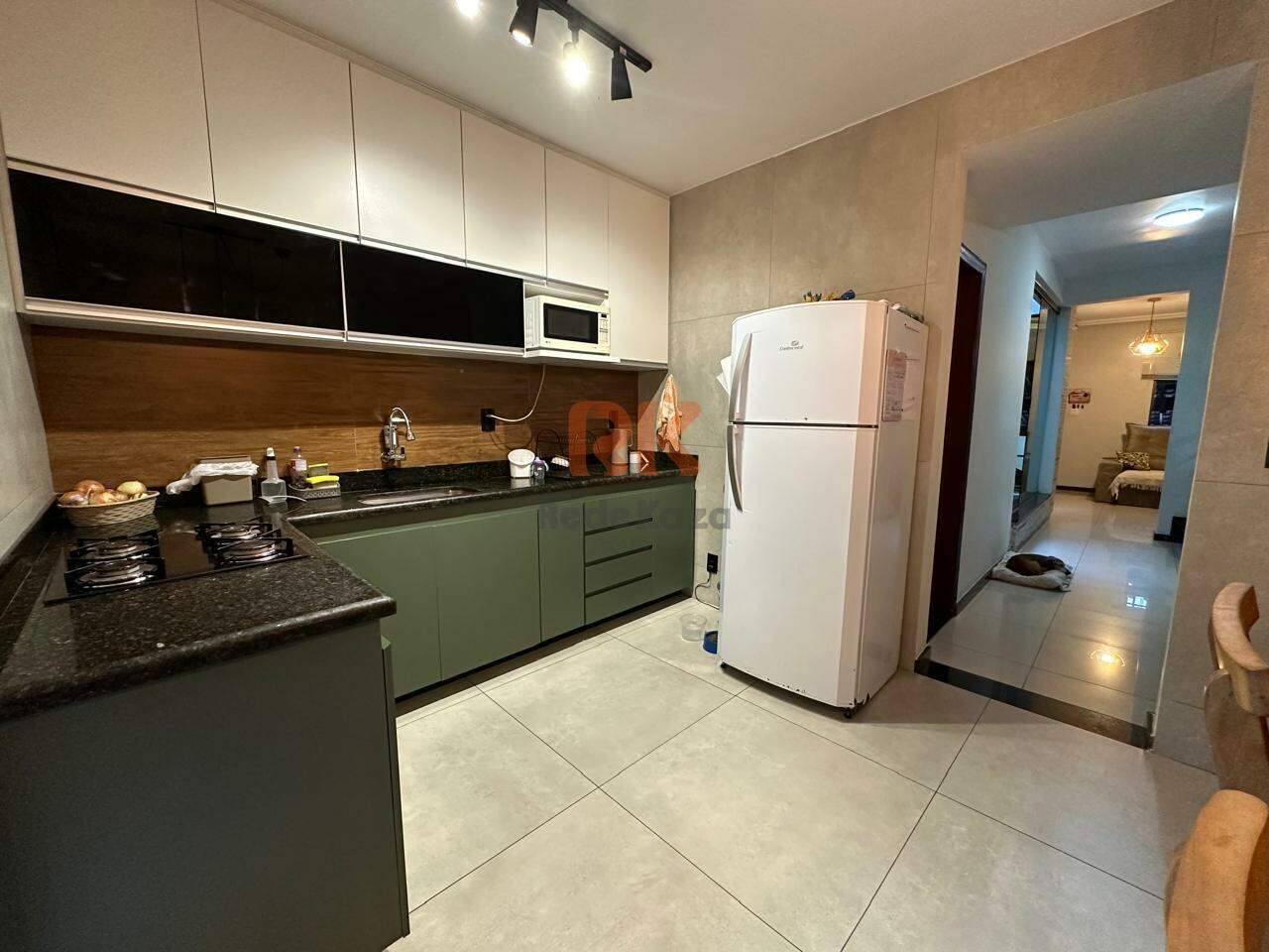 Casa geminada à venda no Cabral: 