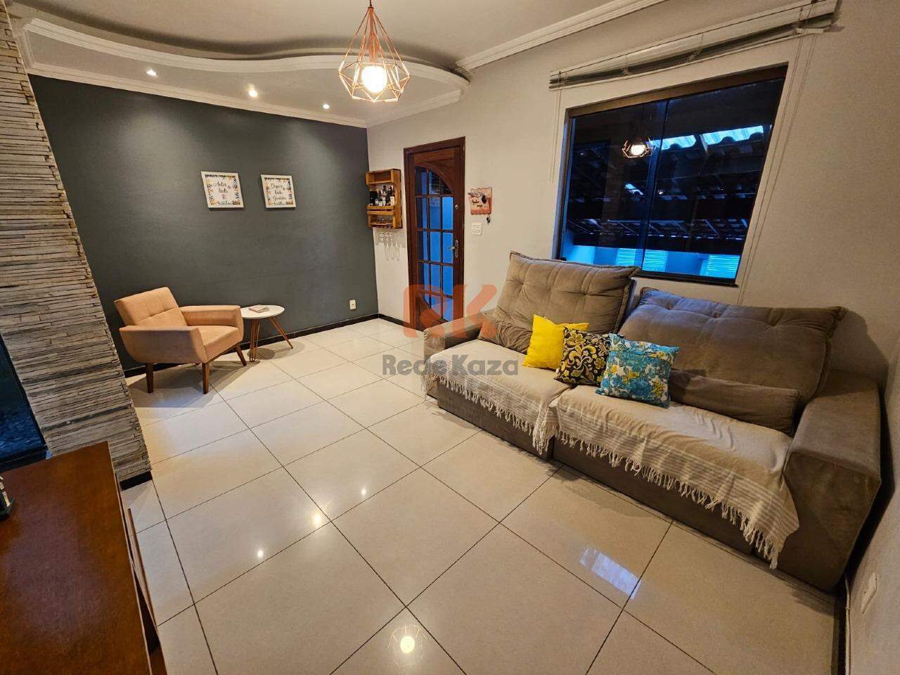 Casa geminada à venda no Cabral: 