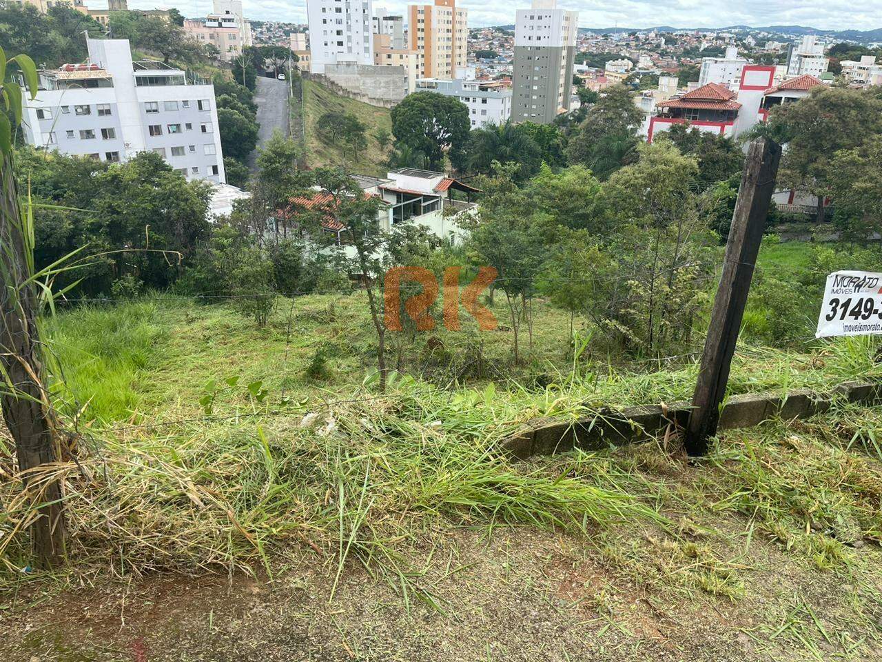Lote à venda no Manacás: 