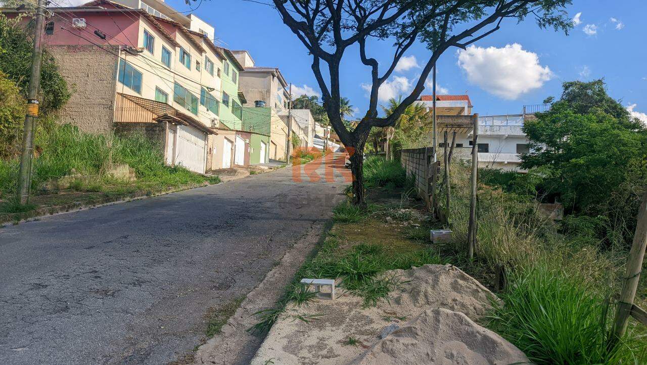 Lote à venda no Manacás: 