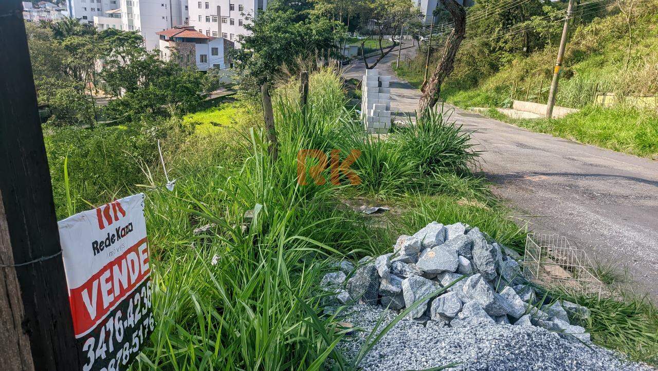 Lote à venda no Manacás: 