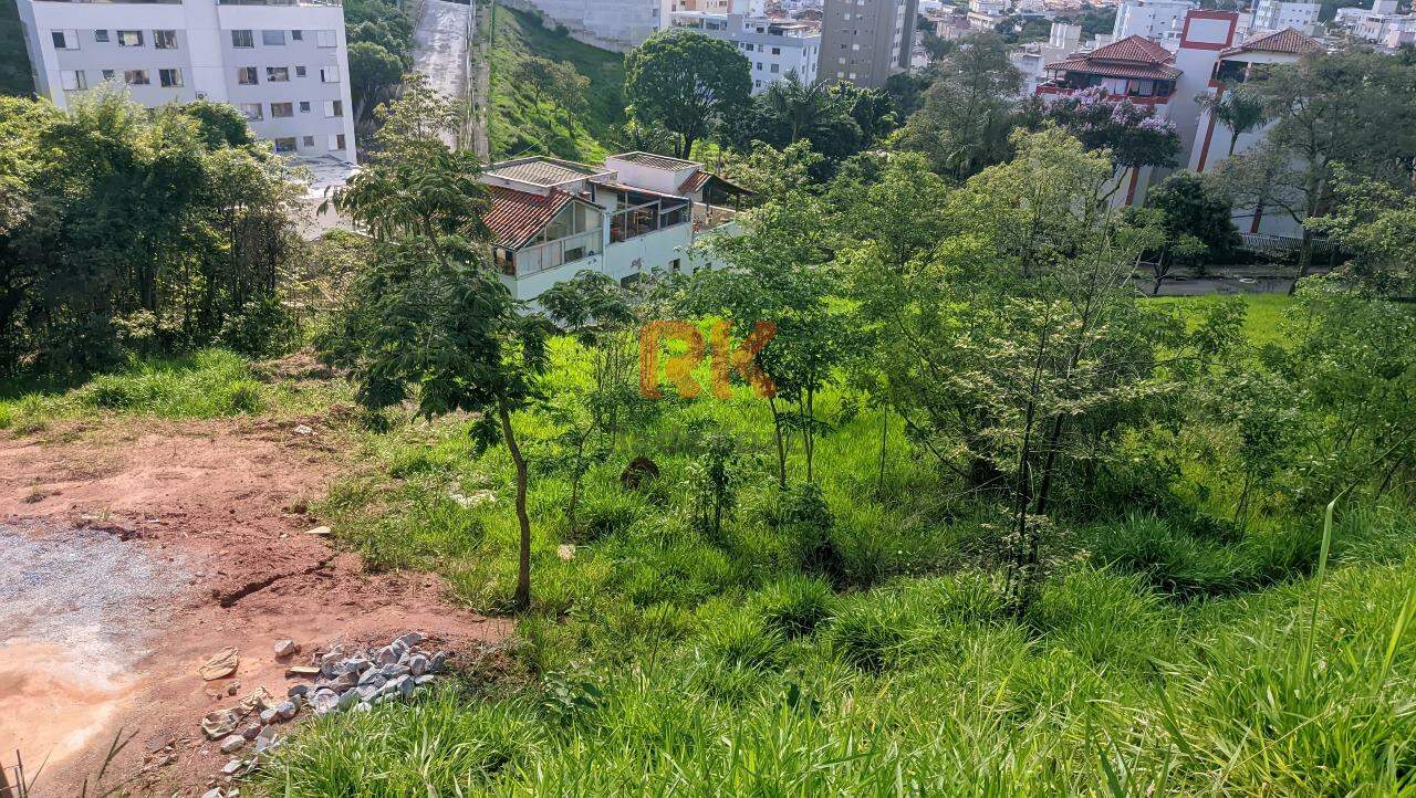 Lote à venda no Manacás: 