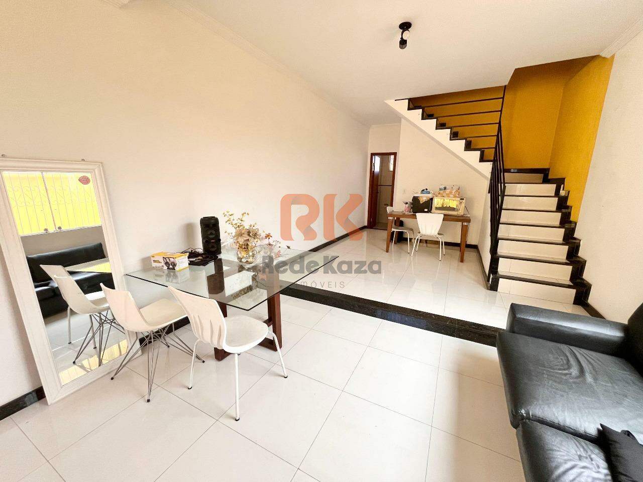 Casa geminada à venda no Santa Branca: 