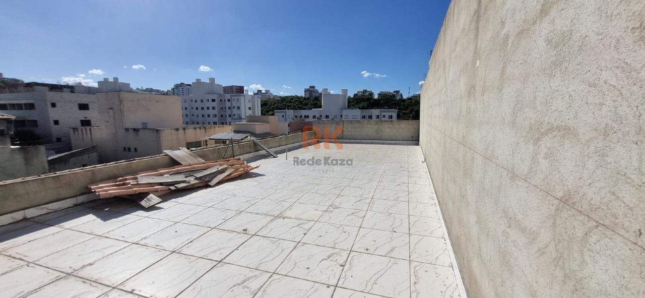 Casa geminada à venda no Cabral: 