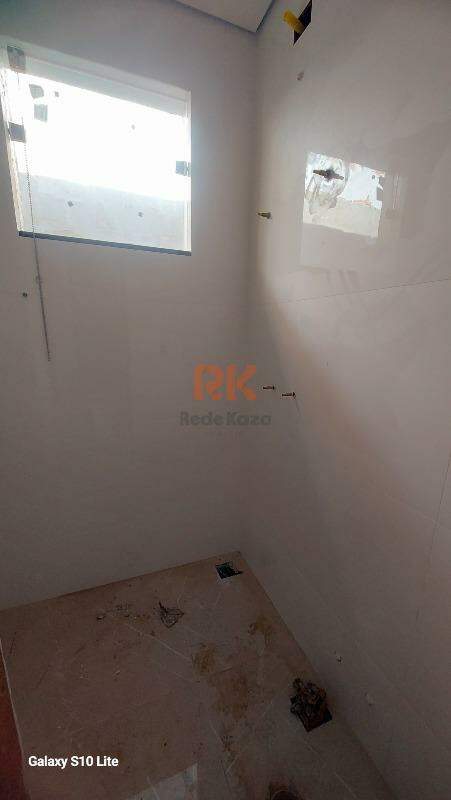 Casa geminada à venda no Cabral: 