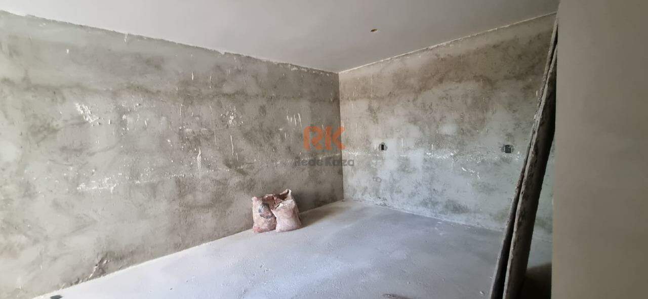 Área privativa à venda no Serrano: 