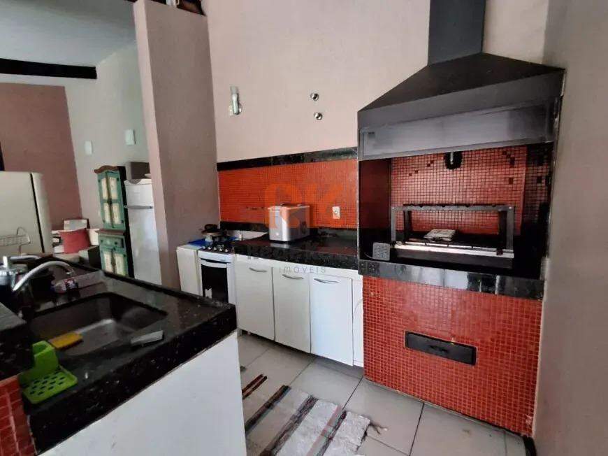 Casa à venda no Itapoã: 