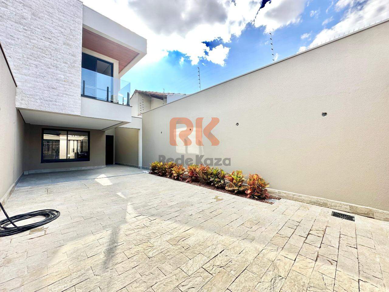 Casa à venda no Jaraguá: 