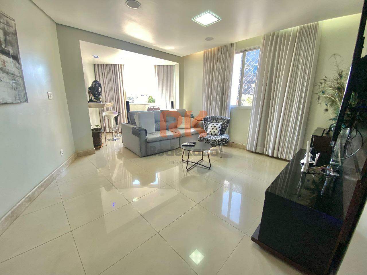 Apartamento à venda no Jaraguá: 