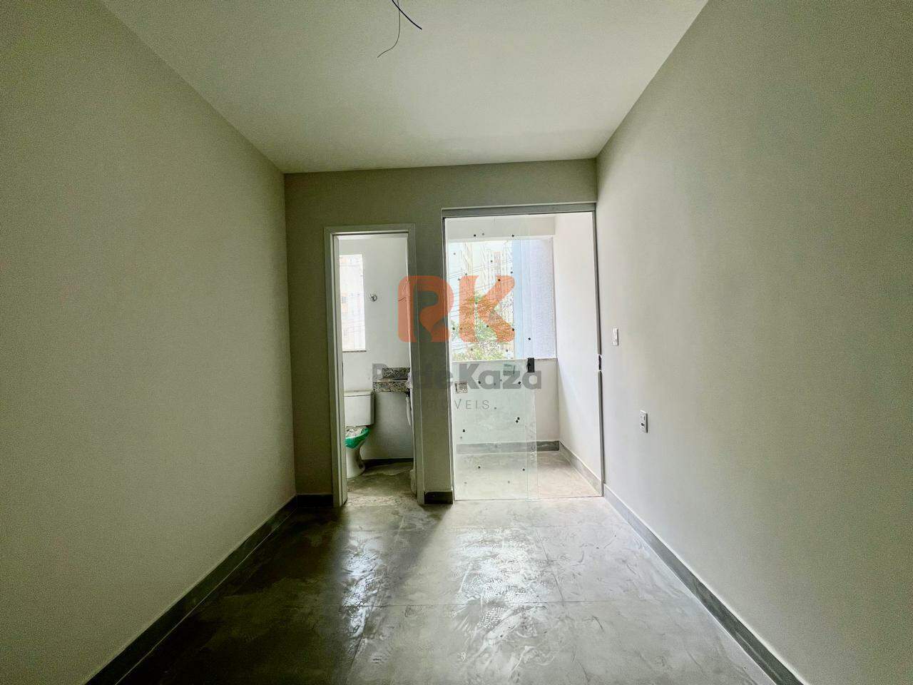 Casa à venda no Planalto: 