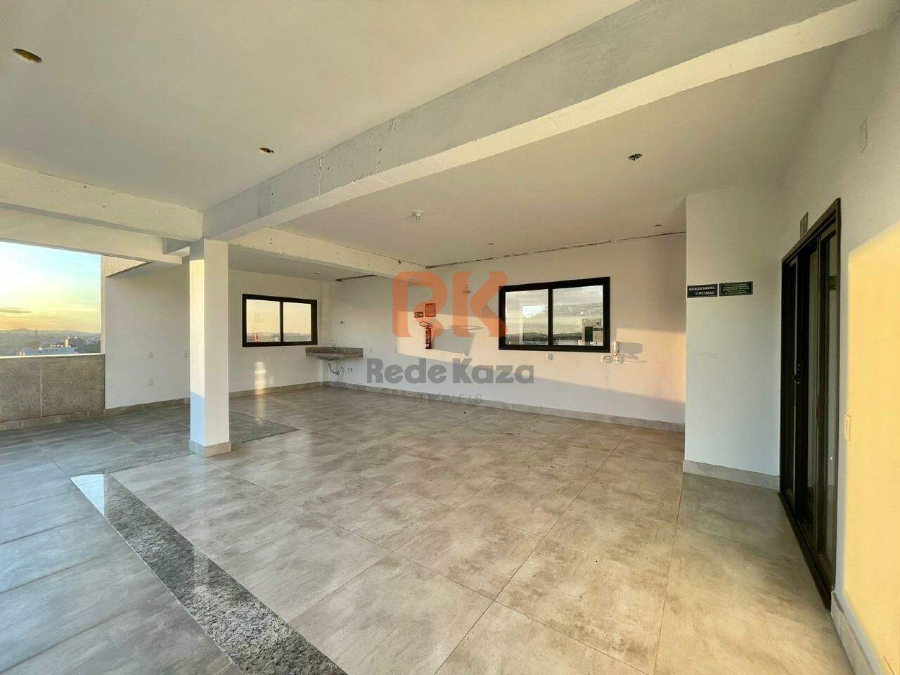 Ponto Comercial para aluguel no Castelo: 