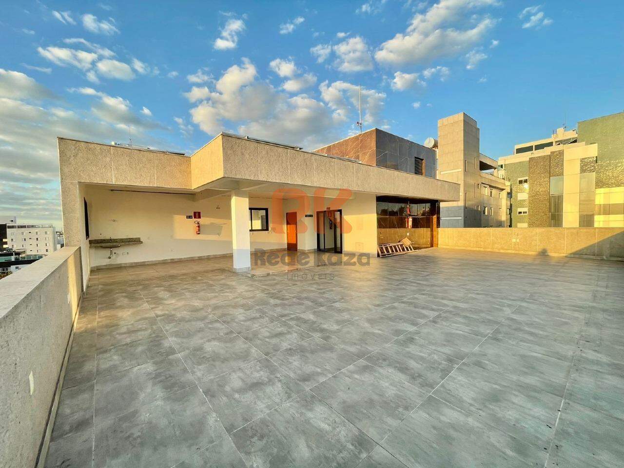 Ponto Comercial para aluguel no Castelo: 