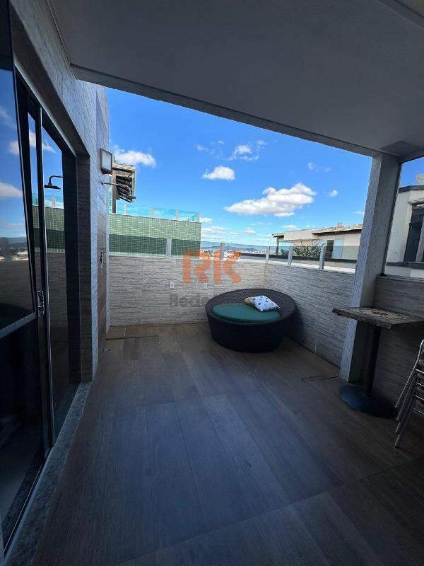 Cobertura Duplex para aluguel no Cabral: 