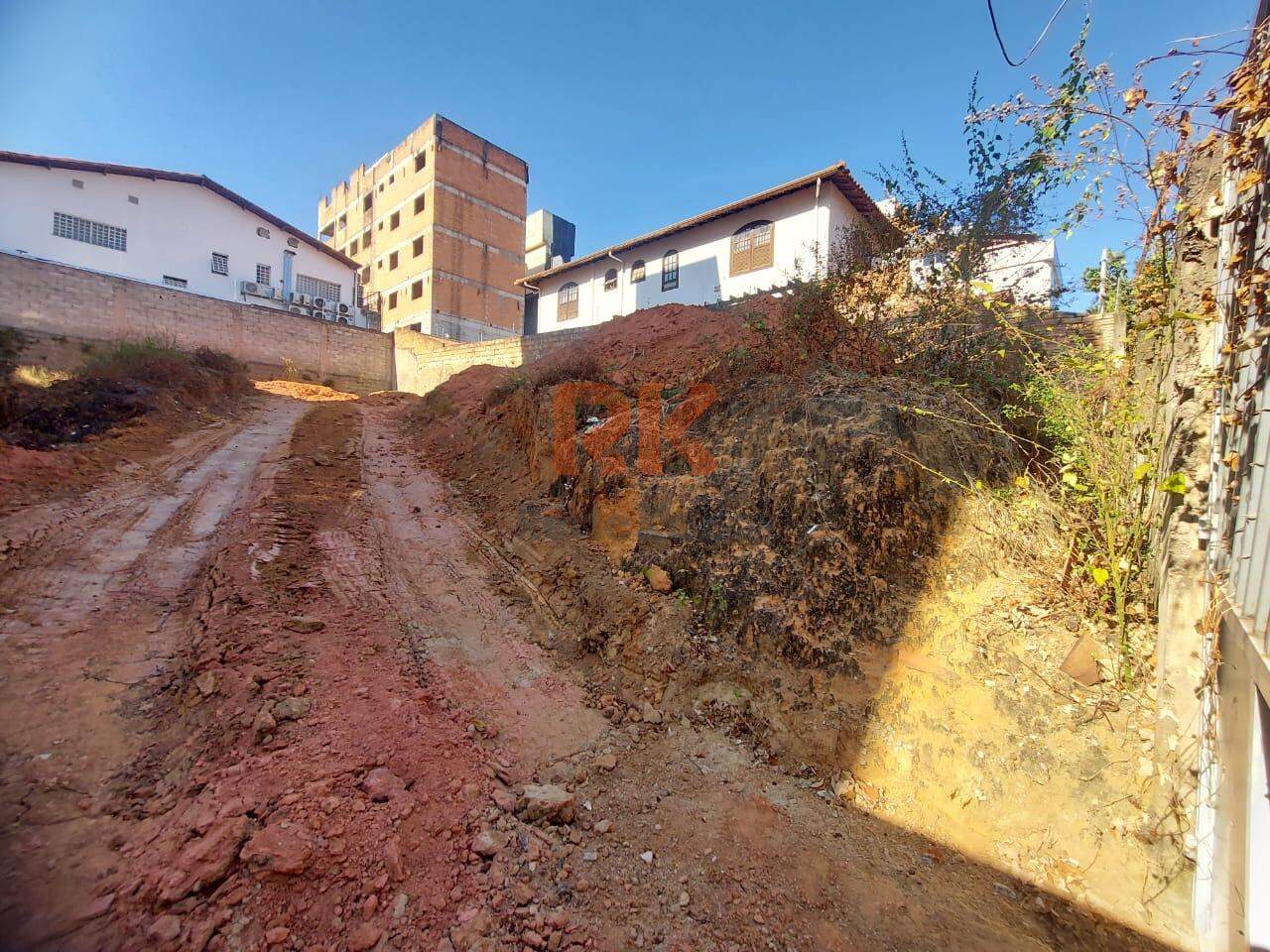 Terreno / Área à venda no Castelo: 
