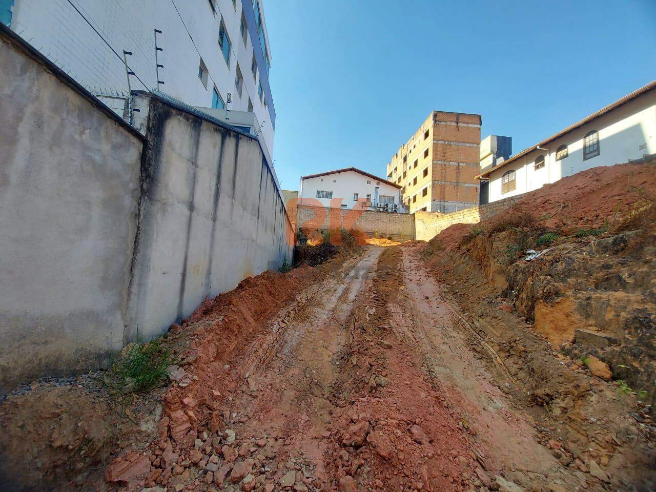 Terreno / Área à venda no Castelo: 