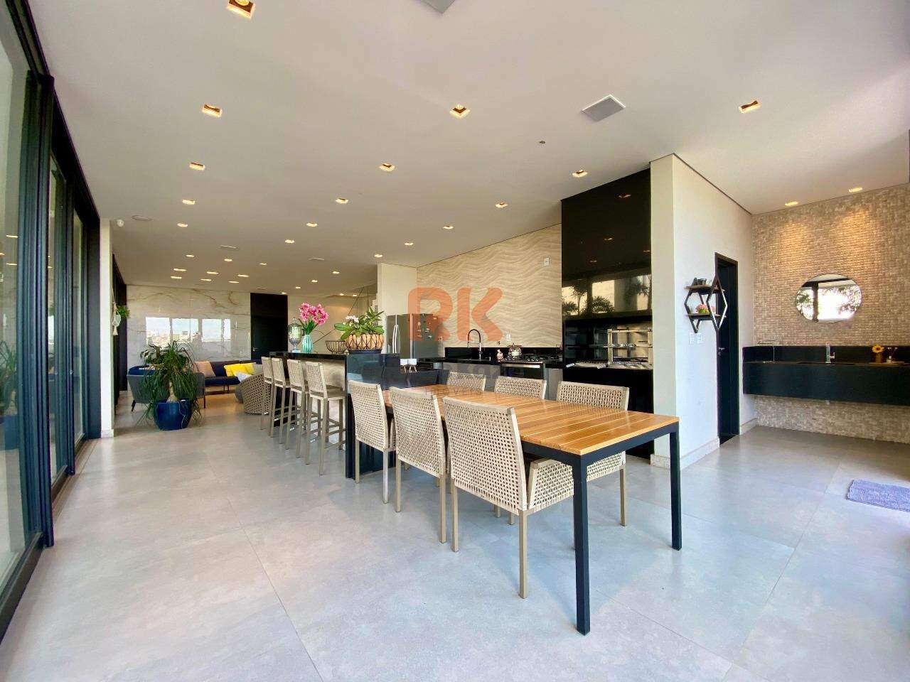 Casa em condomínio à venda no Portal Do Sol: 