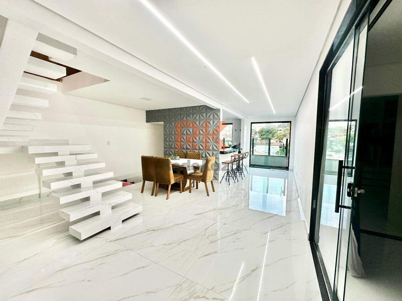 Casa à venda no Santa Amélia: 