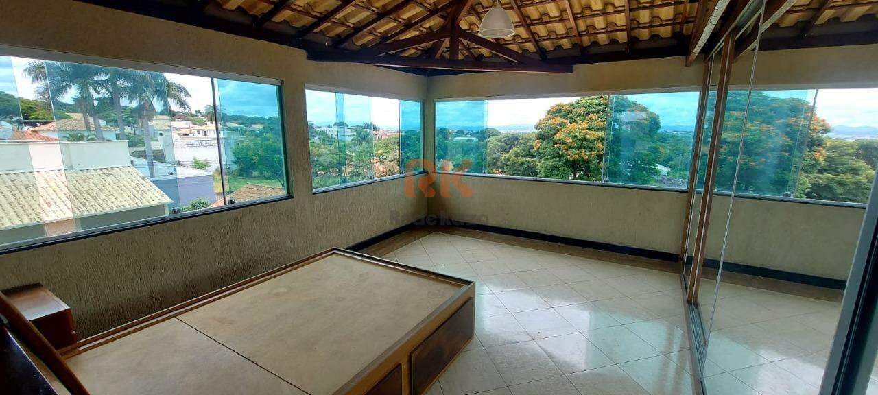 Casa à venda no Trevo: 