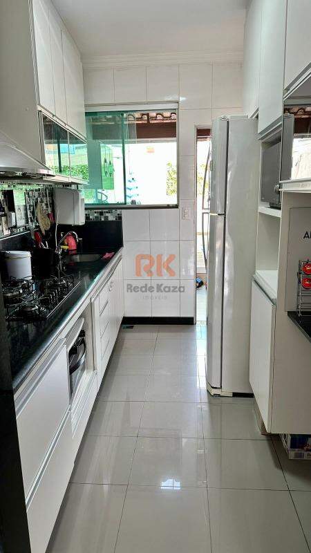 Casa à venda no Heliópolis: 