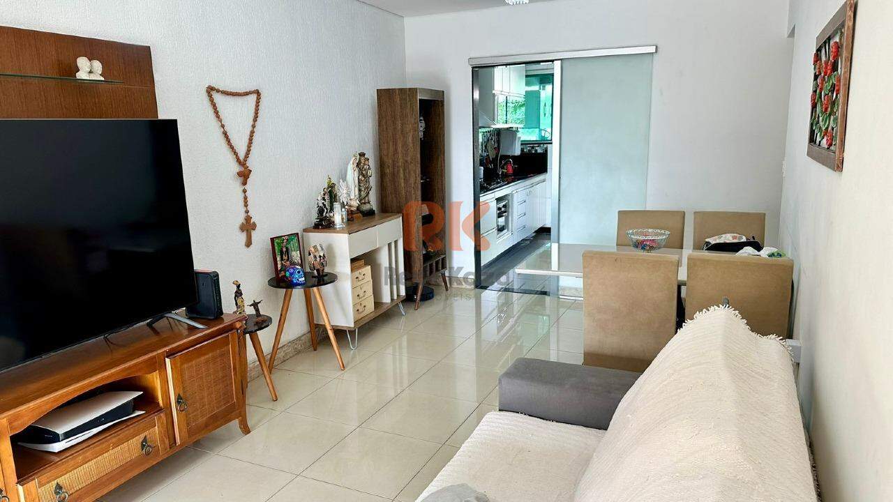 Casa à venda no Heliópolis: 