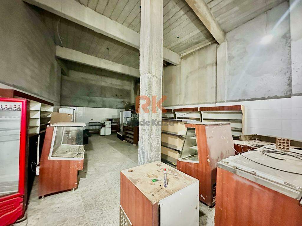 Galpão para aluguel no Cabral: 