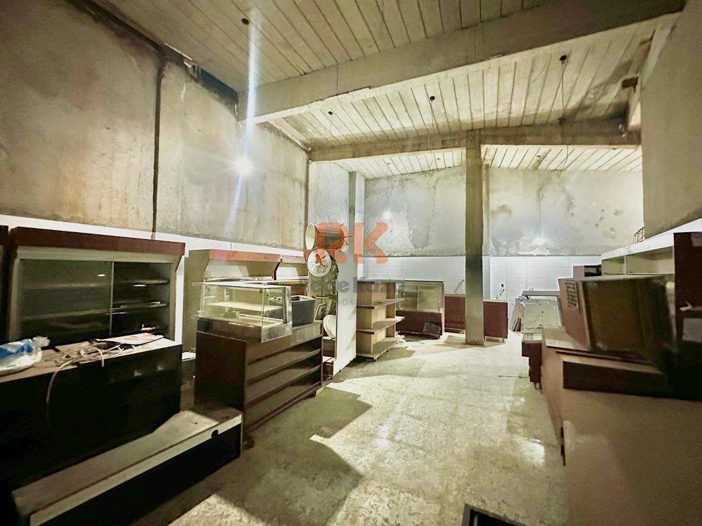 Galpão para aluguel no Cabral: 