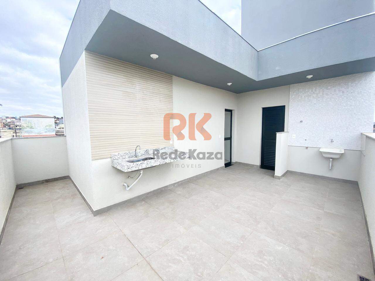 Cobertura à venda no Planalto: 