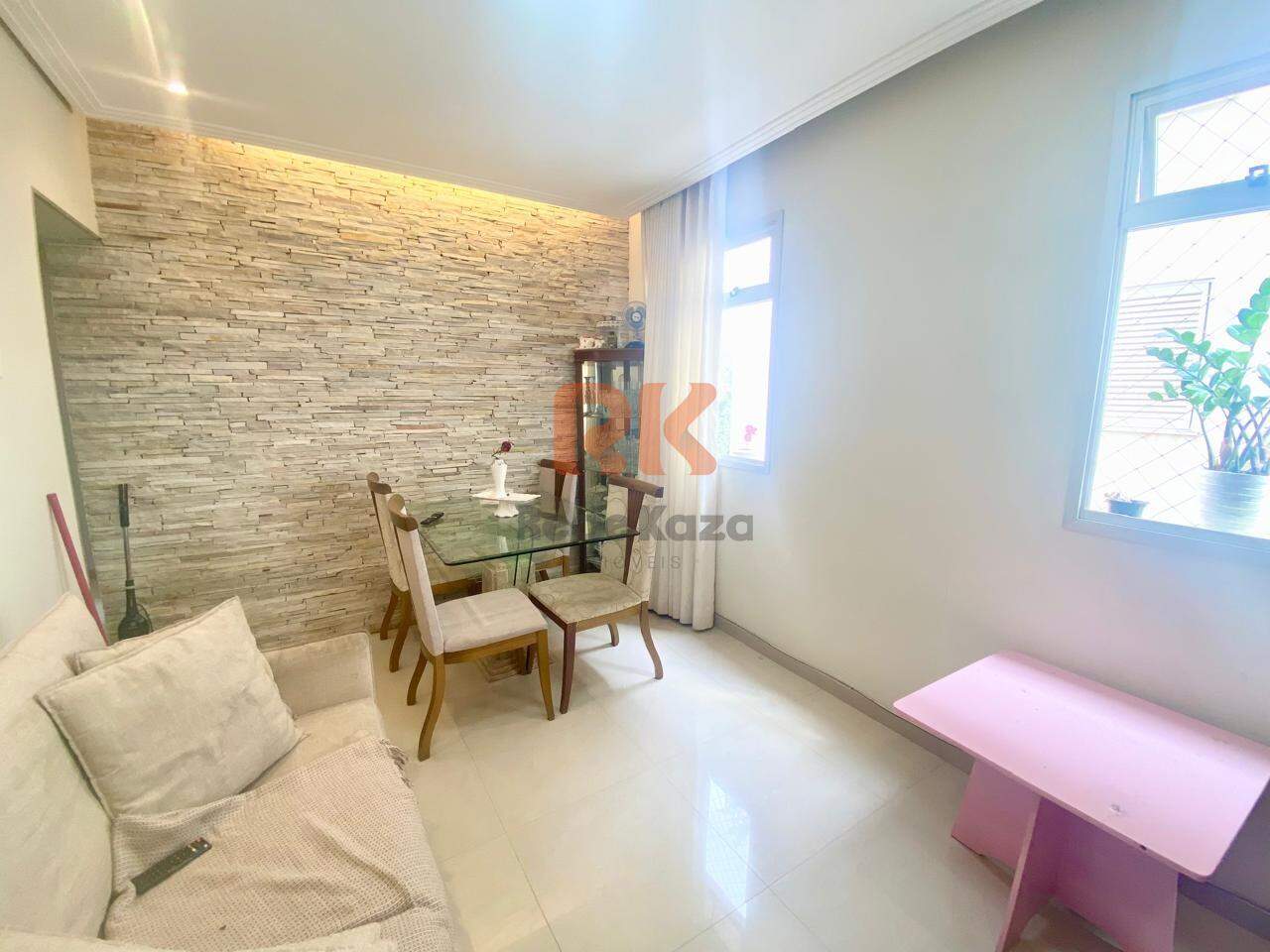 Apartamento à venda no Itapoã: 