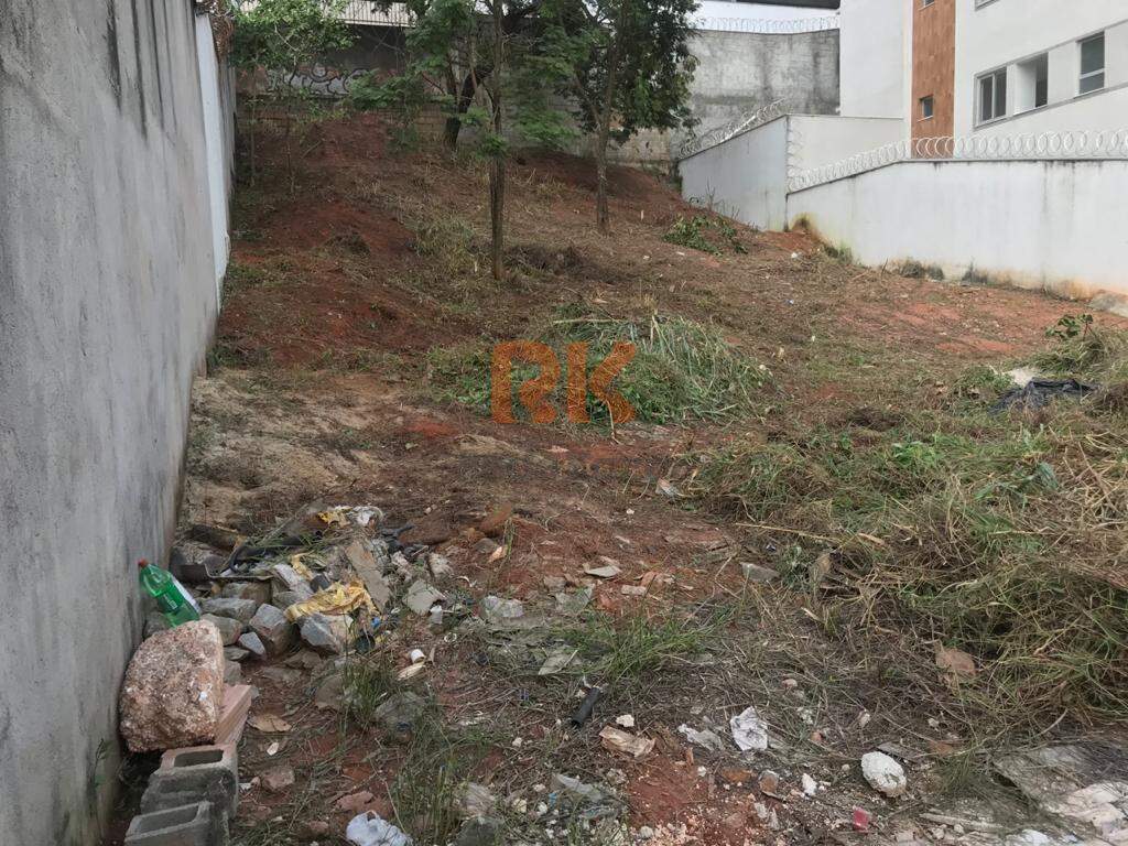 Lote à venda no Manacás: 