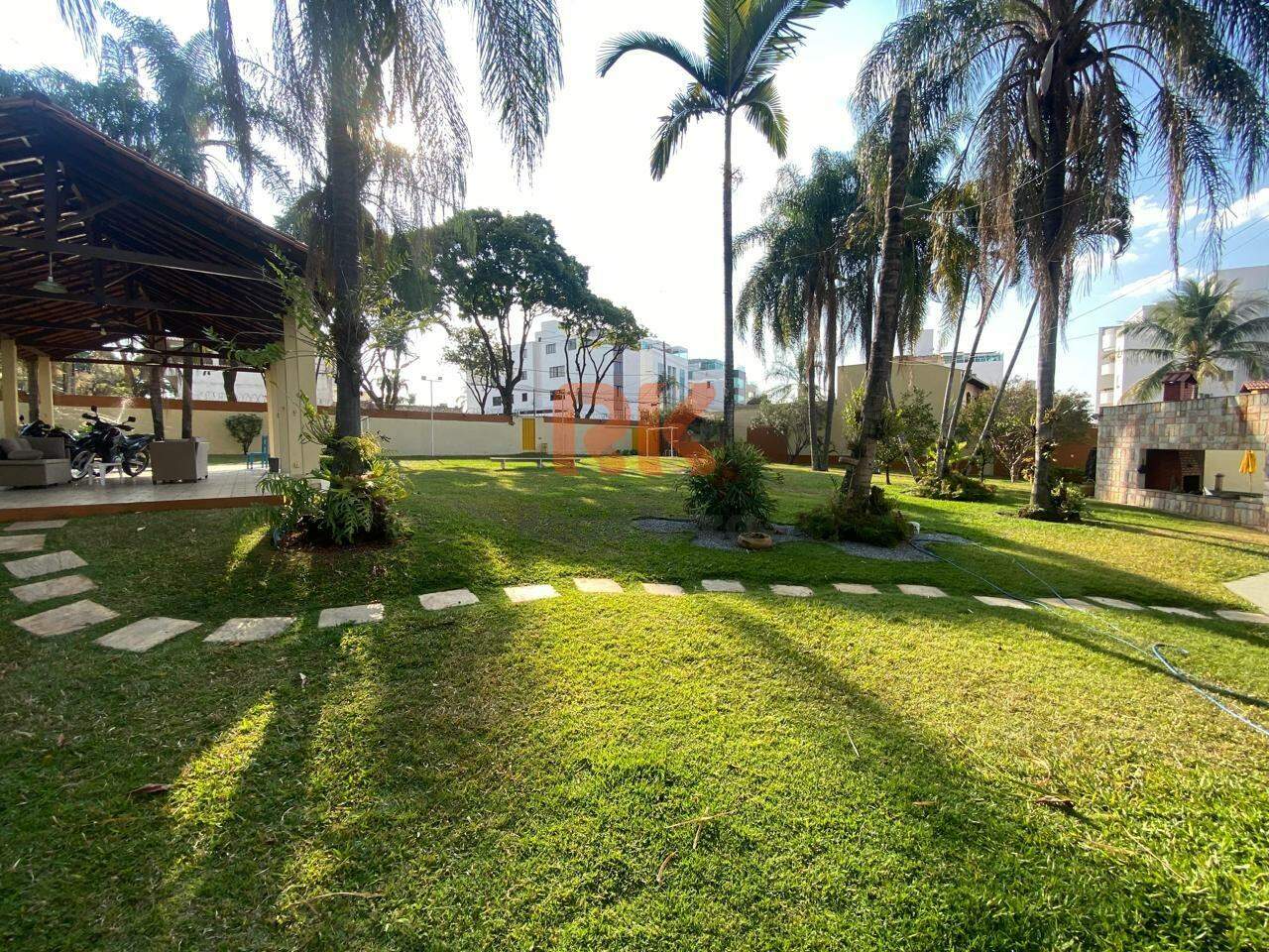 Lote à venda no Itapoã: 