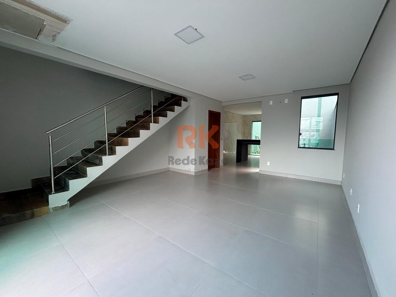 Casa geminada à venda no Cândida Ferreira: 