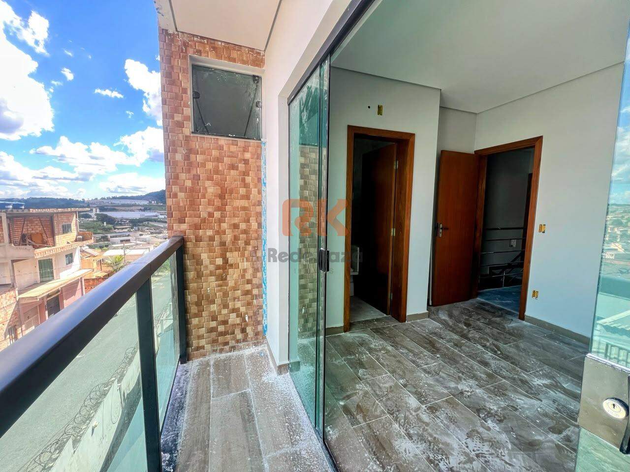Casa geminada à venda no Cândida Ferreira: 