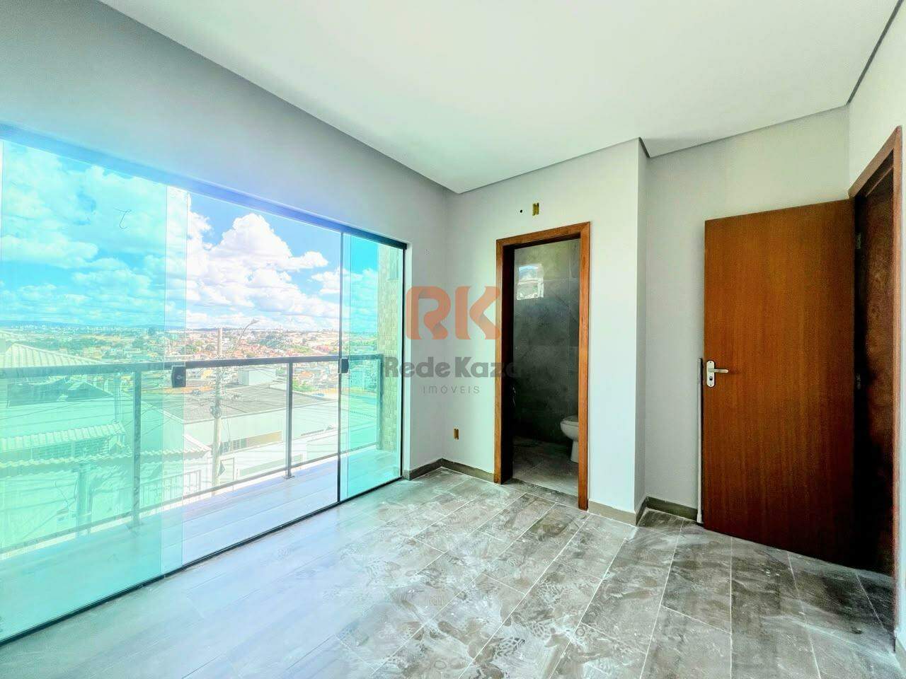 Casa geminada à venda no Cândida Ferreira: 