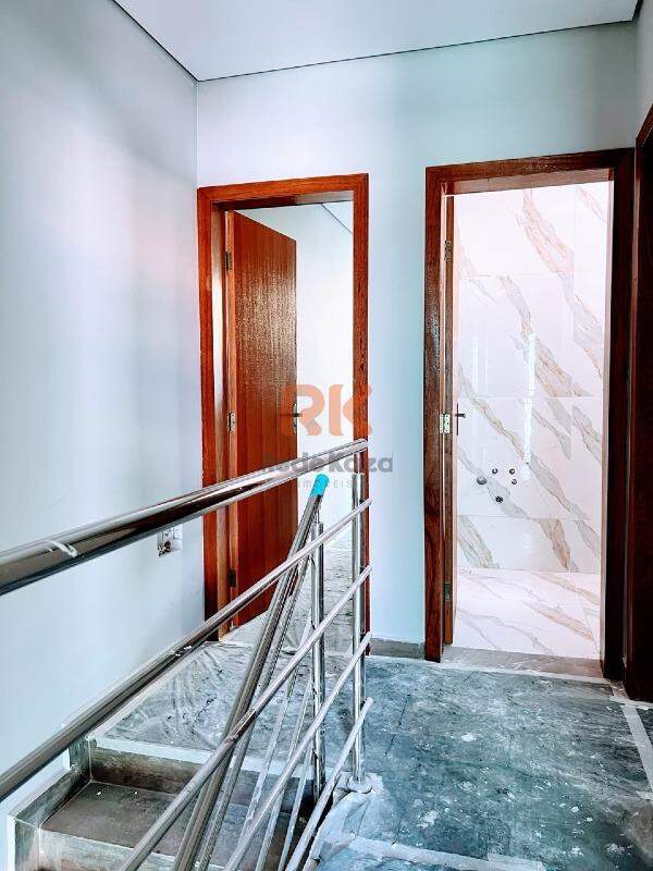 Casa geminada à venda no Cândida Ferreira: 