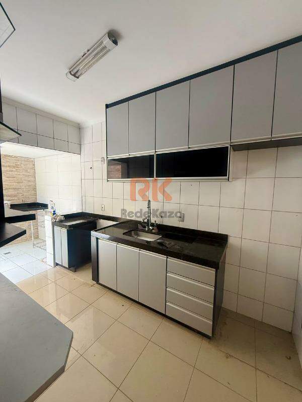 Casa para aluguel no Cabral: 