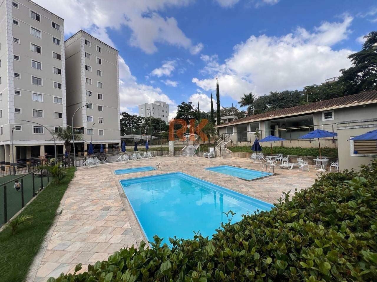 Apartamento à venda no Cabral: 