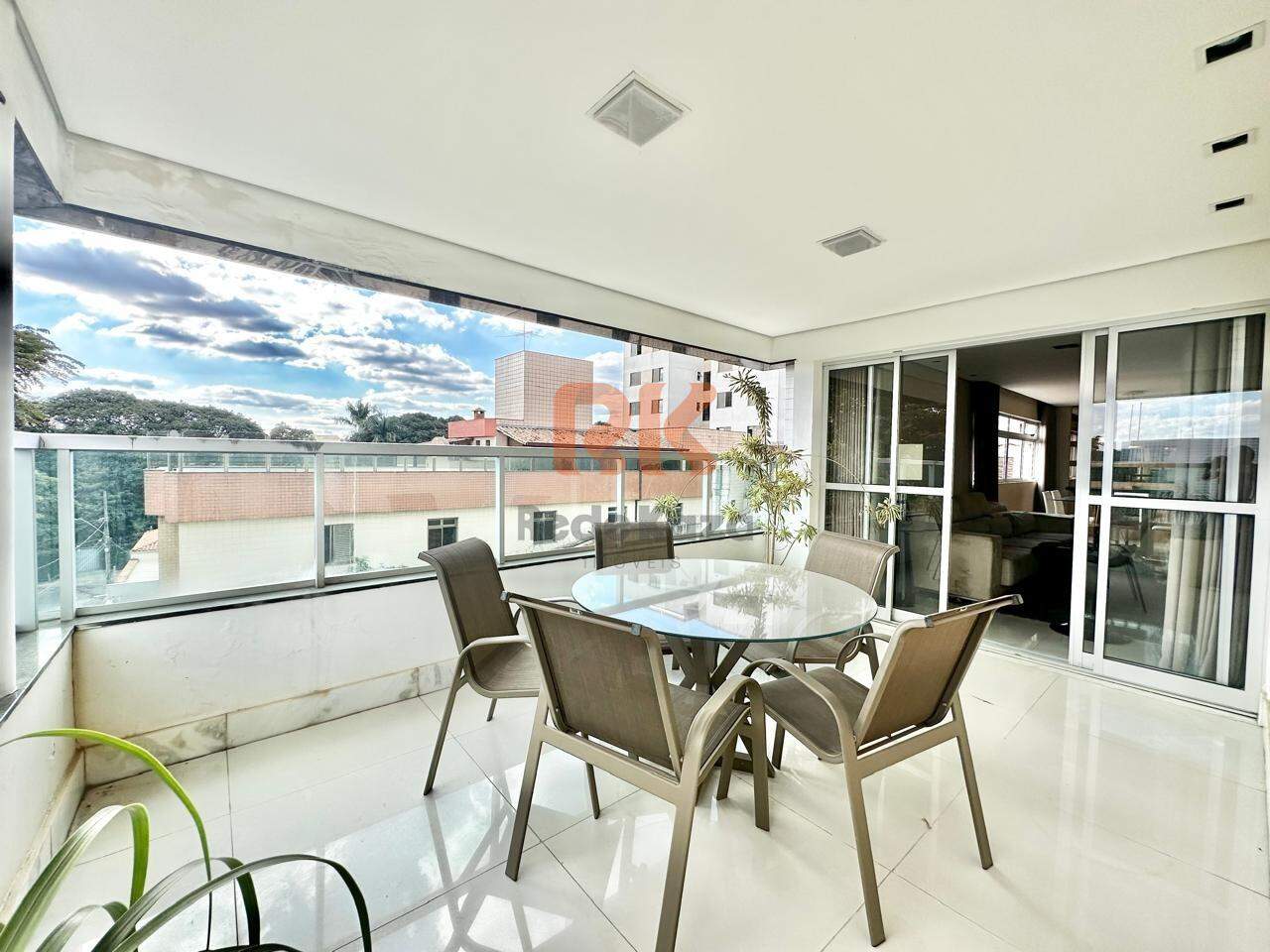 Apartamento à venda no Liberdade: 