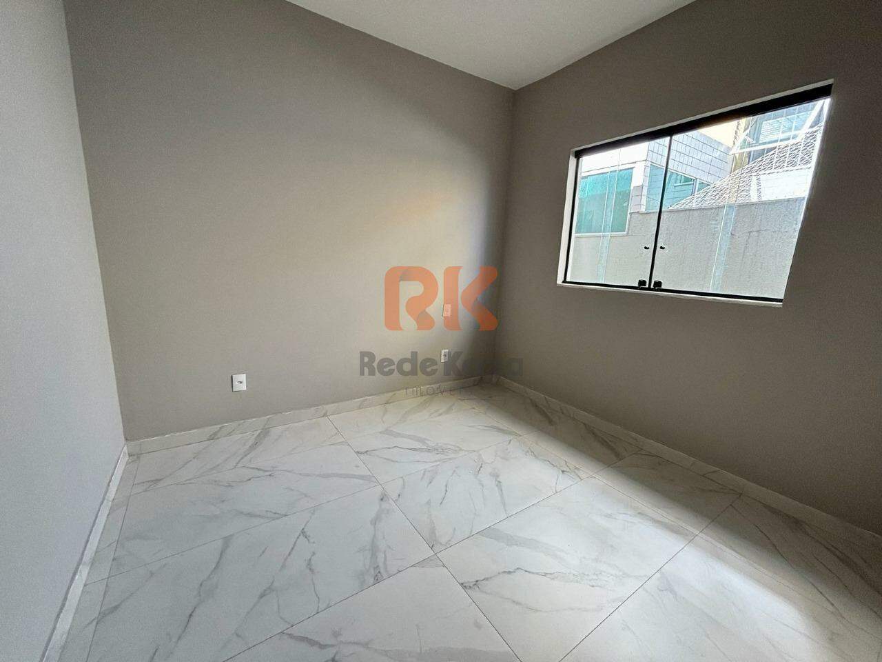 Casa geminada à venda no Planalto: 