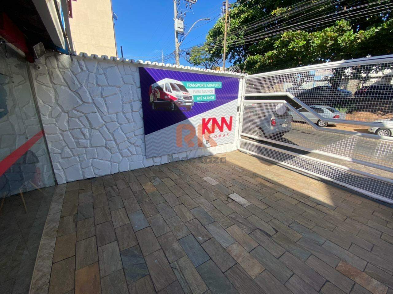 Casa comercial para aluguel no Centro: 