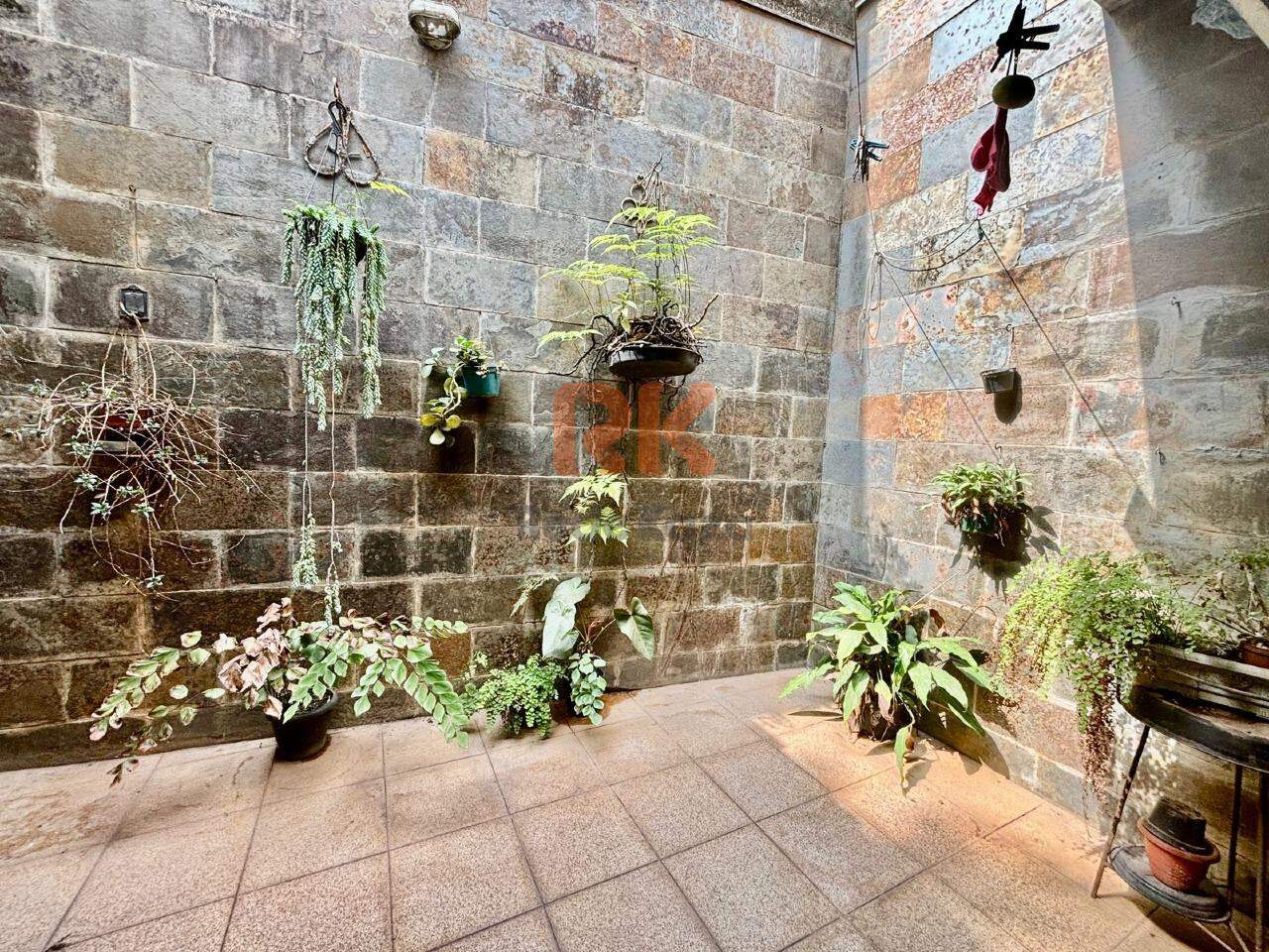 Casa à venda no Dona Clara: 