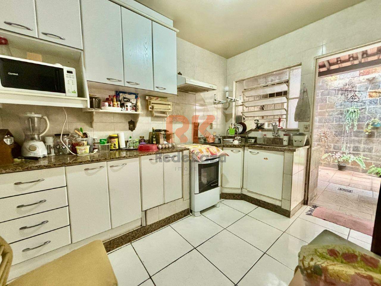 Casa à venda no Dona Clara: 