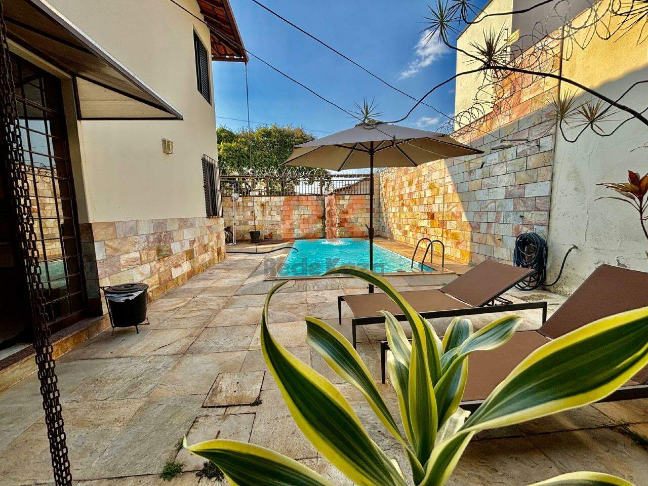 Casa à venda no Santa Rosa: 